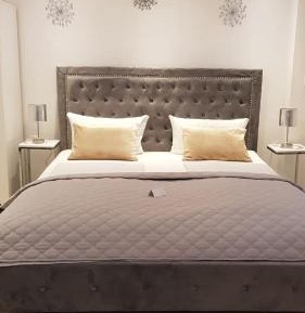 Deluxe double room with king size bed - Annex