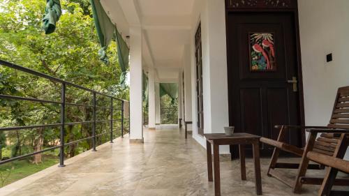 Queen Room with Balcony