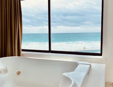 Junior Suite with Ocean View