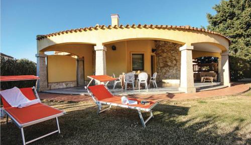 Three-Bedroom Holiday Home 