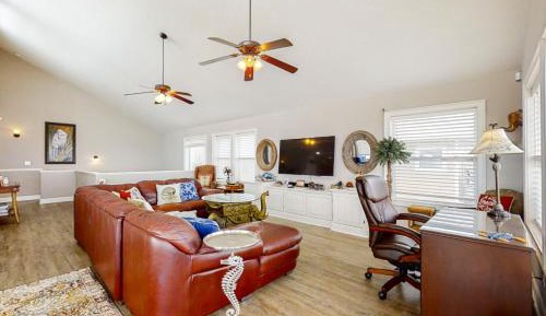 Four bedroom holiday home 