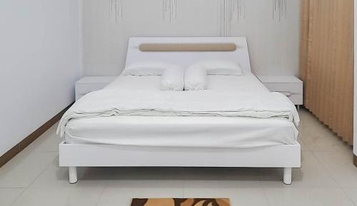 Standard Double Room with Shared Bathroom
