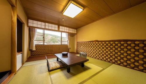 Japanese-Style Room