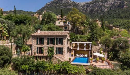 Deluxe Villa