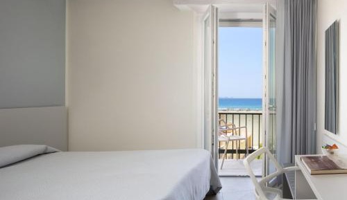 Superior Double or Twin Room with Sea View
