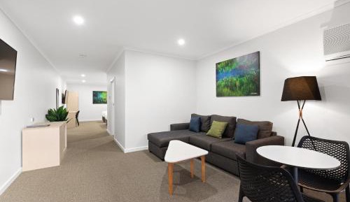 Executive Twin Suite