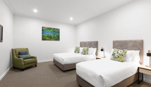 Deluxe Family Suite