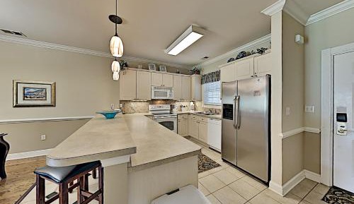 Two Bedroom Condo Swing King