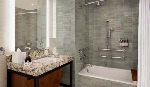 Grand King Suite with Accessible Tub