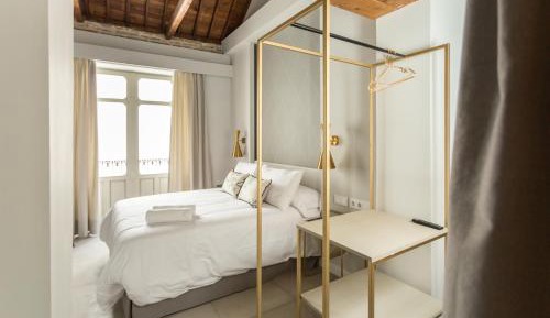 Large Double or Twin Room