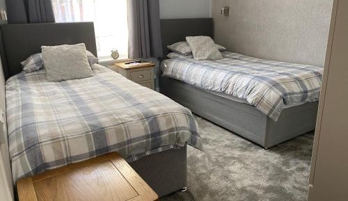 Twin Room with Private Bathroom