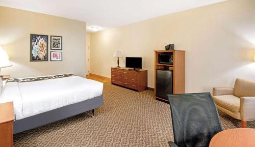 King Room - Mobility Access/Non-Smoking