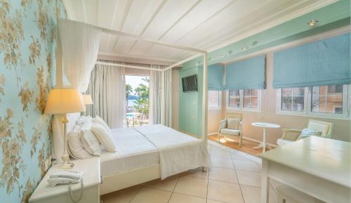 Superior Double or Twin Room with Sea View