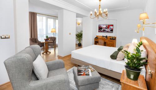 Apartment with Orangery