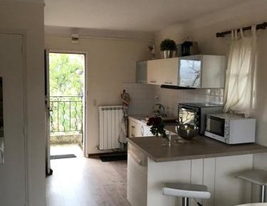 Studio Apartment (2 Adults)