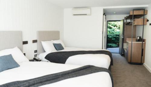Twin Room – Remarkables – Mountain View