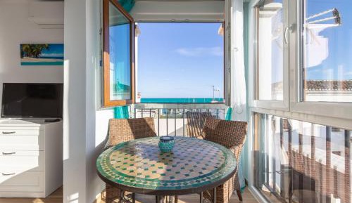 Studio Apartment with Sea View