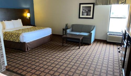 King Studio Suite with Jetted Tub - Non-Smoking