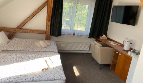 Deluxe Family Suite