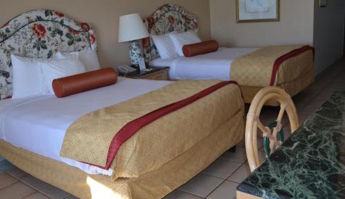 Queen Studio with Two Queen Beds and Beach View - Non-Smoking