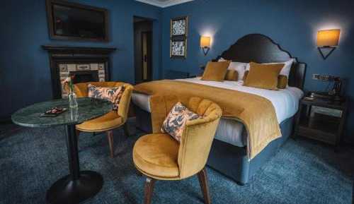 Superior King Suite