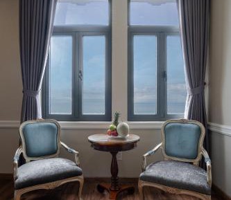 Family Room with Sea View