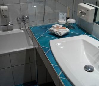 Deluxe Double Room with Lake Access