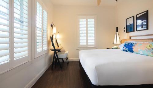 Snow White King Room 