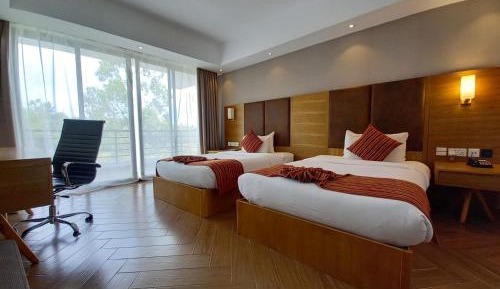 Twin Room with Balcony
