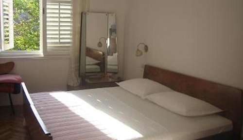 Apartment with Sofa Bed