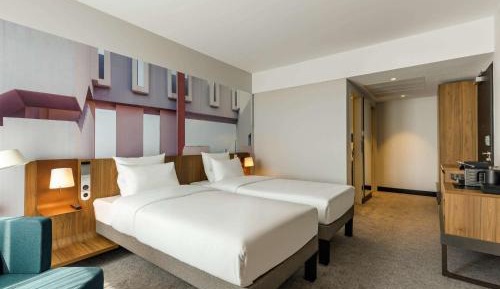 Standard Twin Room - Disability Access