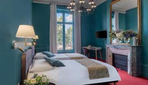 Elegance Twin Room