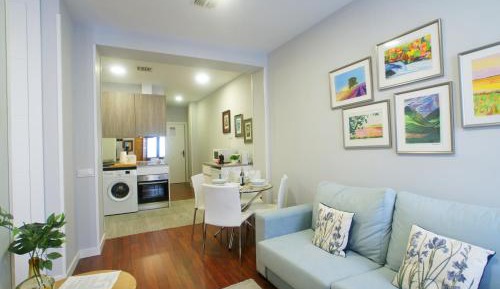 Superior One-Bedroom Loft with Balcony