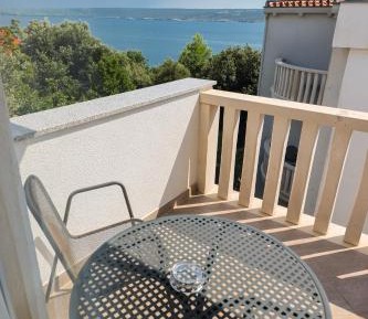 Double or Twin Room with Partial Sea View