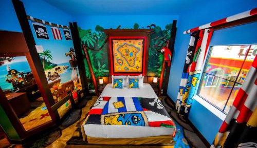 Pirate Theme Family Room -  LEGOLAND® Pirate Island Hotel