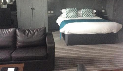 One-Bedroom Suite
