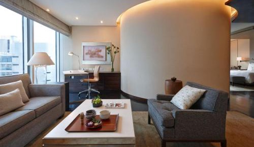Deluxe One-Bedroom Suite
