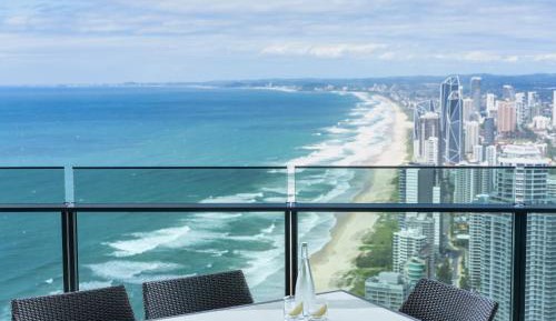 Three-Bedroom Sky View Apartment