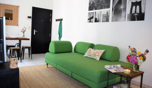 Studio Apartment