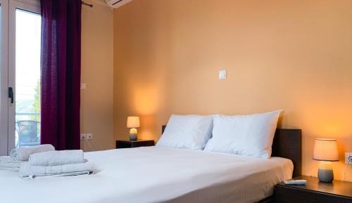 Superior One-Bedroom Apartment with Balcony