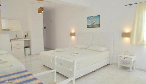 Apartment (3 Adults)