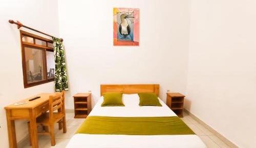 Deluxe Queen Room