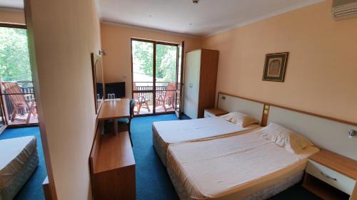 Twin Room with Balcony