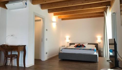 Junior Suite with Garden View