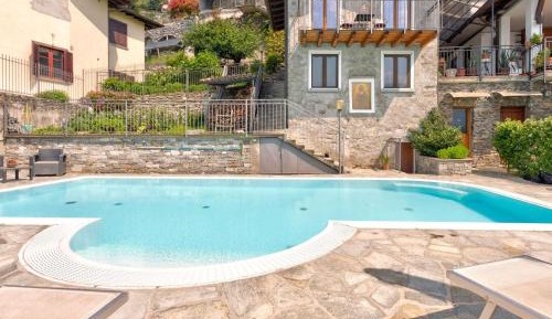 One-Bedroom Holiday Home