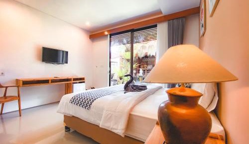Superior Deluxe Double or Twin Room 