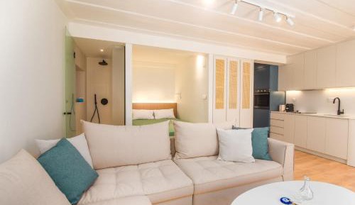 Deluxe Apartment