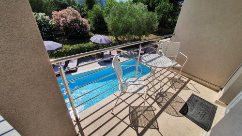 Apartment with Balcony