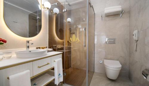 Jacuzzi Suite