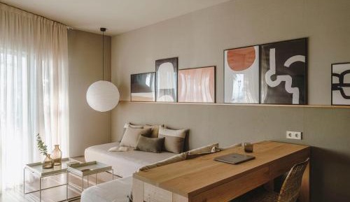 Deluxe Family Room